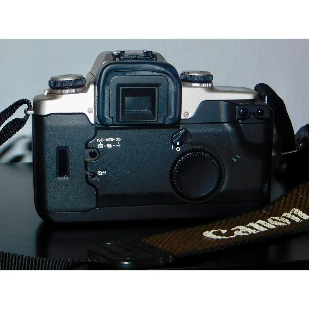 Canon EOS Elan II 35mm Film Camera – EF Mount SLR Autofocus